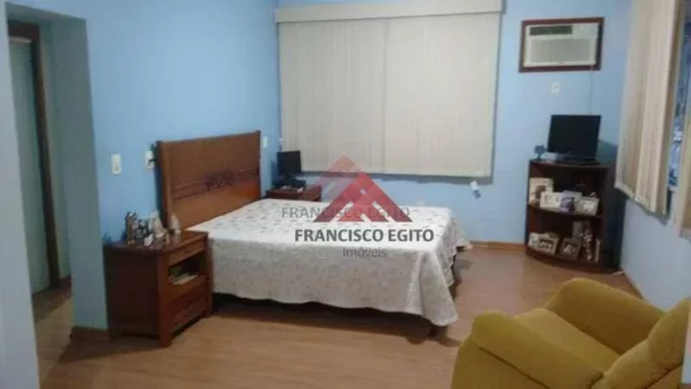 Imagem Casa com 6 dormitórios à venda, 260 m² por R$ 1.160.000 - Pe Pequeno - Niterói/RJ