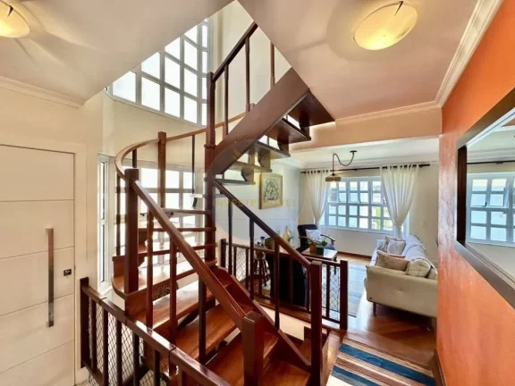 Imagem Casa em Condomínio a Venda no bairro Granja Viana - Cotia, SP