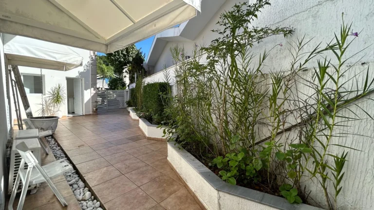 Imagem Imponente casa à venda na Riviera de São Lourenço Módulo 22: 4 quartos, 2 suítes, 1 sala, 4 vagas de garagem, 269,00m².