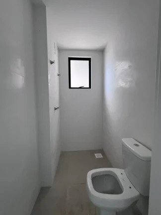 Imagem Apartamento com 2 dormitórios sendo 1 suíte na Praia de Armação em Penha a venda com Adriano Carpes Imóveis.