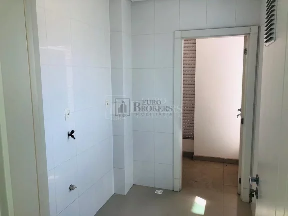 Imagem Apartamento com 3 suítes no Centro de Balneário Camboriú