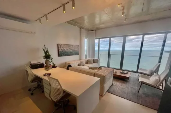 Imagem Apartamento frente mar mobiliado com 5 suítes e 4 vagas de garagem em Balneário Camboriú