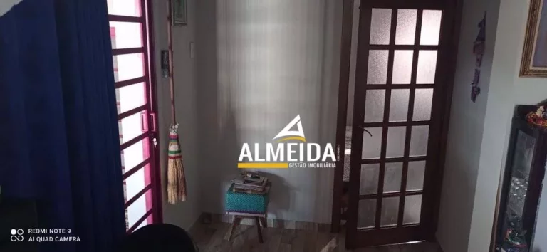 Imagem Casa com 3 dormitórios à venda, 174 m² por R$ 435.000,00 - Estádio - Rio Claro/SP