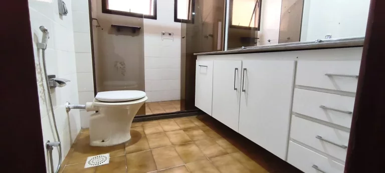 Imagem Apartamento para Venda em Nova Friburgo, Centro, 3 dormitórios, 1 suíte, 3 banheiros, 1