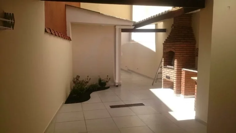 Imagem Sobrado com 3 Quartos e 4 banheiros 3 vagas à Venda, 211 m² por R$ 780.000
