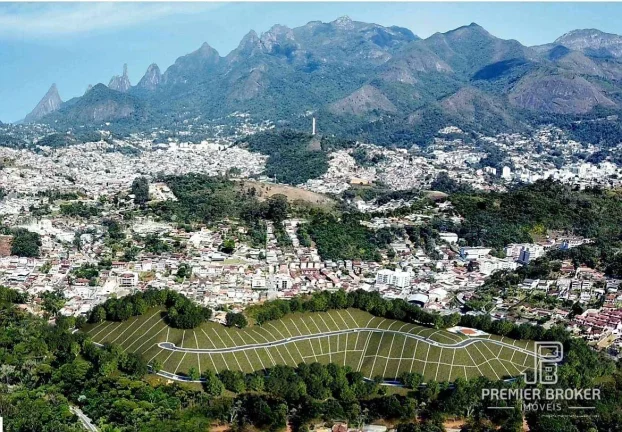 Imagem Terreno à venda, 350 m² por R$ 240.000,00 - Ermitage - Teresópolis/RJ