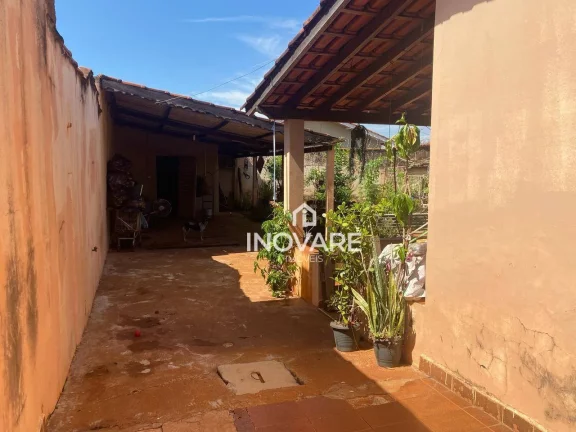 Imagem Casa com 2 dormitórios à venda, 184 m² por R$ 270.000,00 - Setor Paranaíba - Itumbiara/GO