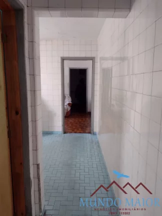 Imagem Casa 5 Quartos e 3 banheiros 1 suite , 350m por R$ 1.000.000 -Santa Maria