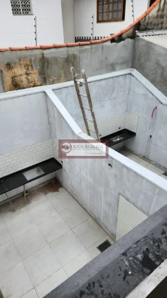 Imagem Vendo OPORTUNIDADE na Vila Ariete, Região de Campo Grande e Sabará, Sobrado de 108m² com 3 dormitórios, 1 suíte, sacada, 2 banheiros e 1 Lavabo, 2 vagas de garagem por R$720.000 para venda, Oportunidade, confira.