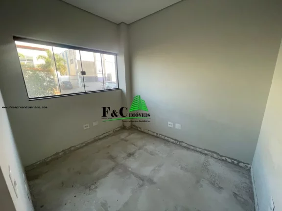 Imagem Barracão para Locação em Limeira, Centro Industrial de Limeira - CIL, 3 banheiros
