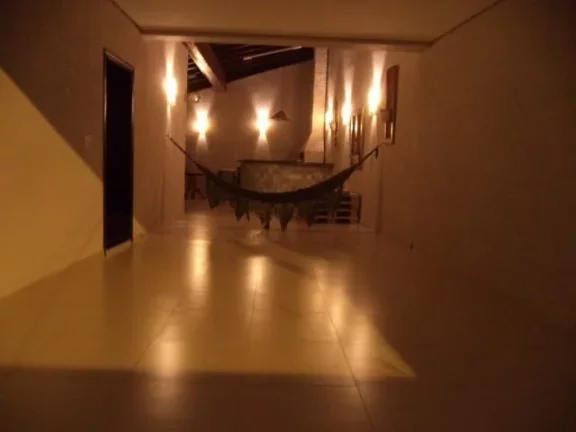 Imagem VENDE-SE EXCELENTE CASA EM SÃO SEBASTIÃO DO PARAISO ( ACEITA TROCA EM FRANCA-SP)