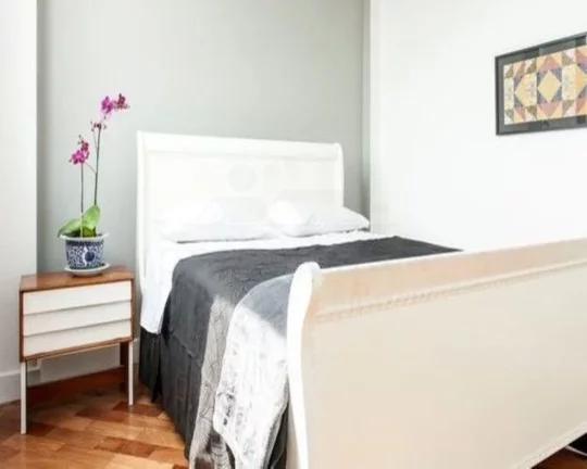 Imagem Apartamento reformado em Pinheiros com 90m², 2 quartos sendo 1 suite 1 vaga e terraço externo de 4