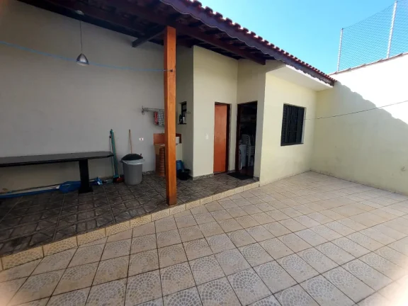 Imagem Casa para Venda em Itanhaém, Jardim Diplomata, 3 dormitórios, 1 suíte, 2 banheiros, 2 vagas
