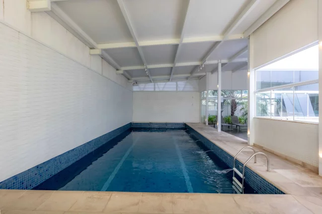 Imagem Apartamento mobiliado com área de lazer completa! 3 suítes e 3 vagas na Praia Brava em Itajaí