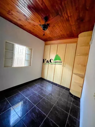Imagem Casa Comercial para Venda em Limeira, Jardim Vista Alegre, 2 dormitórios, 3 banheiros, 2 vagas