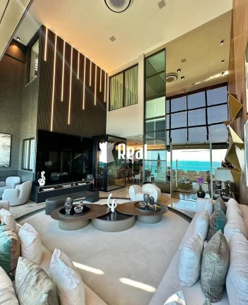 Imagem Pé direito Duplo - Porteira Fechada -Vista Mar