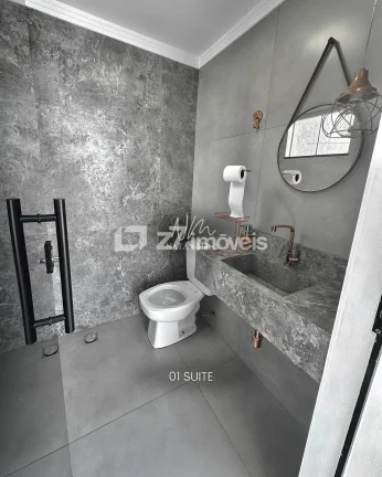 Imagem Conforto e Espaço para a Família | Sobrado com 4 Quartos e Área Gourmet no Jardim Iguaçu - Maringá-PR