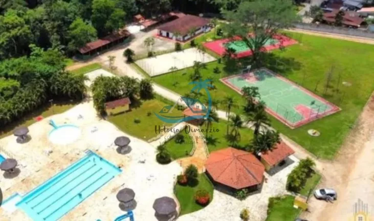 Imagem Magnífica casa em condomínio fechado a venda em Ubatuba.