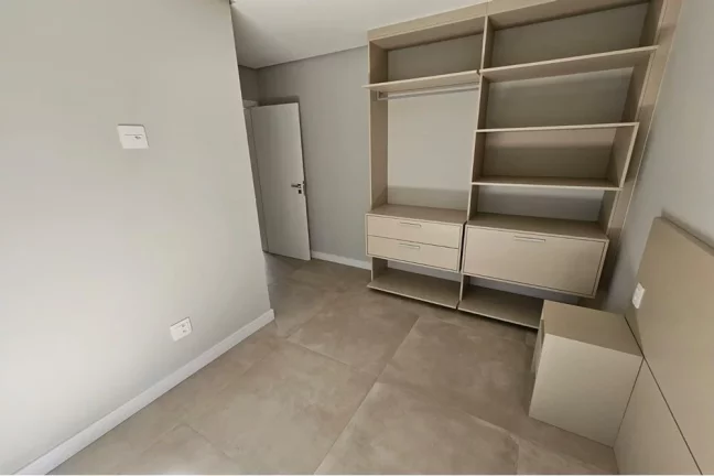 Imagem Casa de condomínio à venda em Xangri-Lá, Centro, com 4 quartos, 150m²