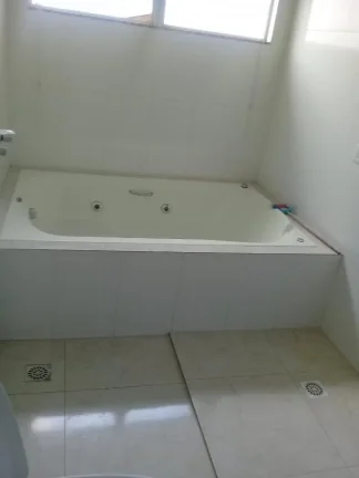 Imagem Sobrado para Venda por R$1.500.000,00 com 600m², 3 dormitórios, 3 suites e 6 vagas - Aruã, Mogi das cruzes / SP - Cód. BDI37300