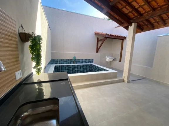 Imagem Casa para Venda em Itanhaém, Savoy, 2 dormitórios, 1 suíte, 1 banheiro, 2 vagas