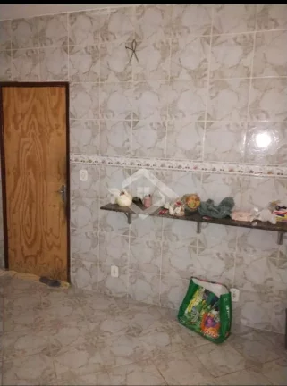 Imagem Casa Duplex 3 Quartos, Suíte e 2 Vagas – Comendador Soares