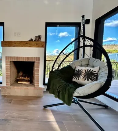 Imagem Arquitetura Inclusiva e Sofisticação: O Refúgio sem Barreiras na Mantiqueira