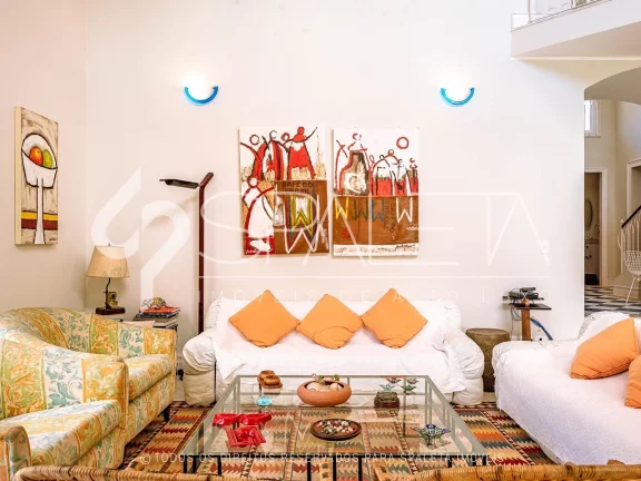 Imagem Casa de praia excepcional à venda no condomínio Costa Verde em Caraguatatuba