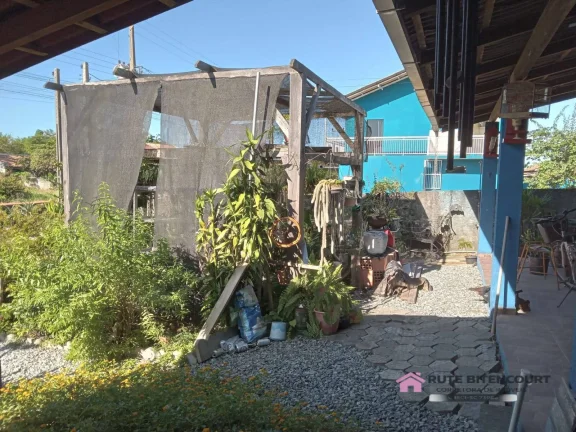 Imagem Excelente Casa Em Alvenaria Semimobiliada -Centro Balneário Barra do Sul SC