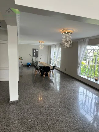 Imagem Sobrado de Alto Padrão à Venda – Vila Oliveira | Mogi das Cruzes/SP