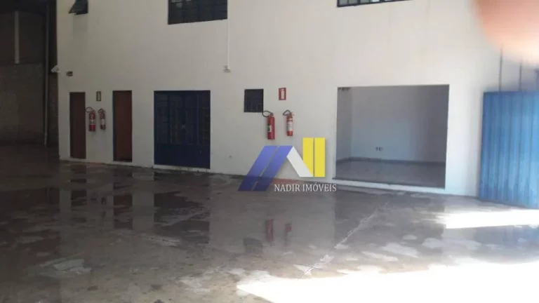 Imagem Galpão à Venda ou Locação, 1.000 m² em Sta Rita De Cassia - Pouso Alegre