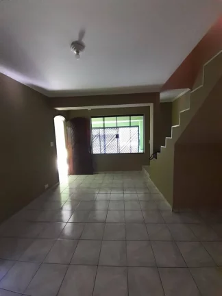 Imagem Casa para venda com 2 Dormitórios, 2 Banheiros e 2 Vagas de Garagem!