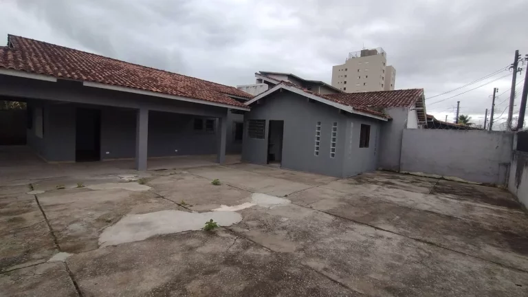 Imagem CASA PARA VENDA E/OU LOCAÇÃO NO BAIRRO INDAIÁ - CARAGUATATUBA