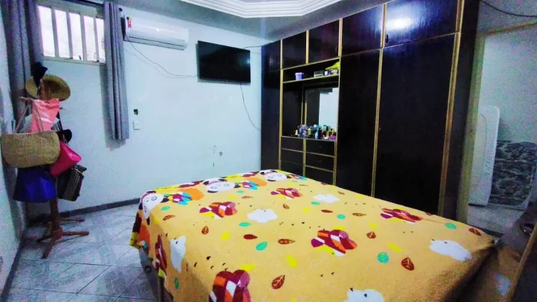 Imagem Casa no Getúlio Vargas - 2/4, Suíte, 2Wc, 145m², 2 Vagas - Confira!