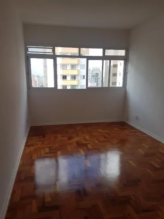 Apto na Castro Alves com 3 dormitórios