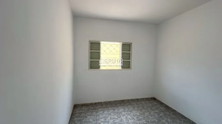 Imagem Casa à venda com 4 dormitórios no bairro Núcleo Habitacional Silvério Cartafina