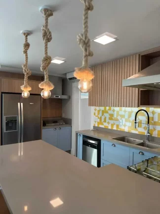Imagem Apartamento mobiliado com 4 dormitórios sendo 3 suítes e 3 vagas no Centro de Balneário Camboriú