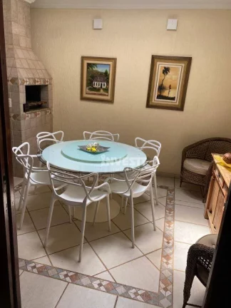 Imagem Casa à venda no Jardim América - Goiânia/GO