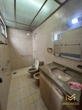Imagem Apartamento com 3 suítes à venda, 215 m² por R$ 890.000 - Meireles, Fortaleza/CE