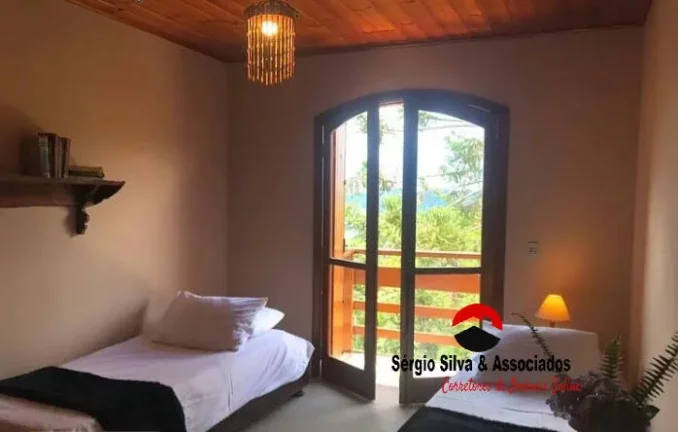 Imagem Casa a Venda na Região do Alto do Capivari Campos do Jordão - SP