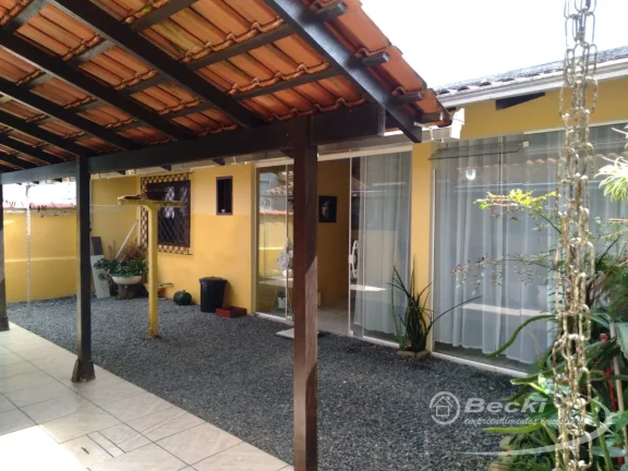 Imagem Casa averbada no bairro Itaum - Joinville