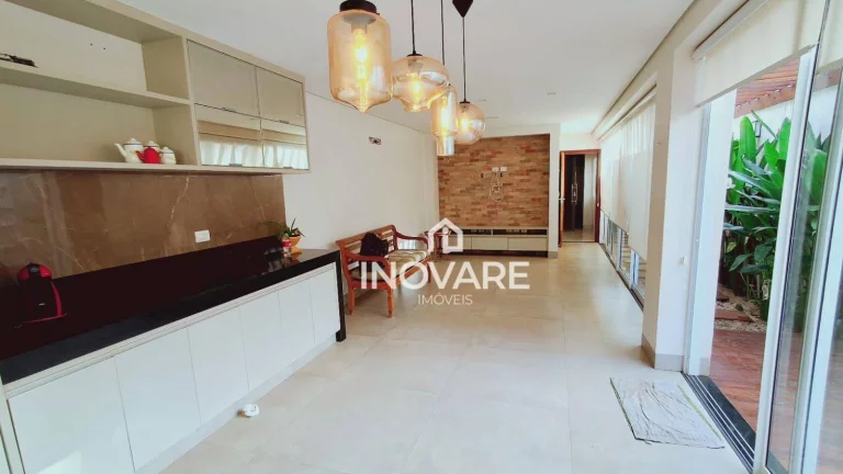 Imagem Casa com 3 dormitórios à venda, 320 m² por R$ 1.300.000,00 - Alto da Boa Vista - Itumbiara/GO