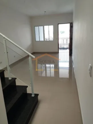Imagem Sobrado novo com 120 m² de área útil e 85 m² de área construída. Possui 3 dormitórios, sendo ...