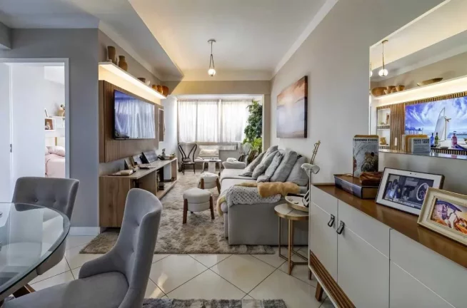 Imagem Apartamento mobiliado com 3 dormitórios sendo 1 suíte e 1 vaga em Balneário Camboriú/SC