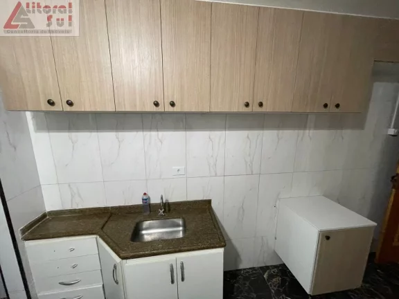 Imagem Apartamento à venda na Ocian Praia Grande-SP: 1 quarto, 1 sala, 1 banheiro, 1 vaga de garagem e 32m² de área!