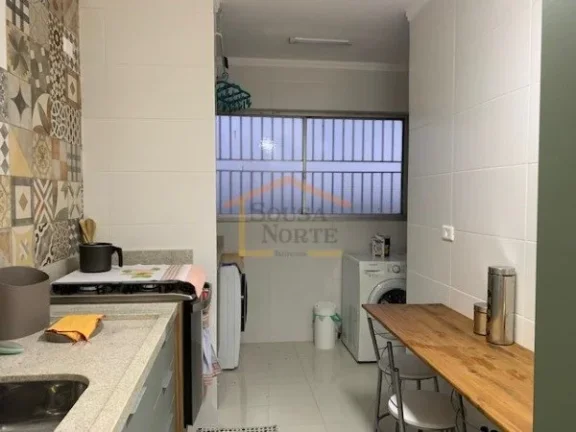 Imagem Apartamento com 70m², dispõe de 2 dormitórios, 2 banheiros, sendo um deles de serviço, sala para...