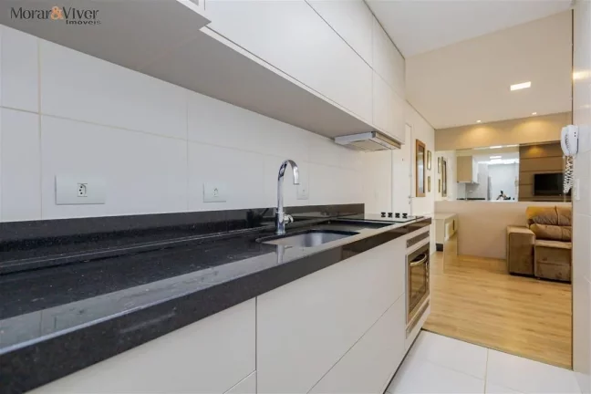 Imagem Apartamento para Venda em Curitiba, Centro, 2 dormitórios, 1 banheiro, 1 vaga