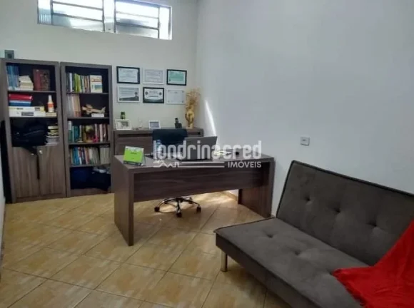 Imagem Imóvel completo na Região Sul de Londrina com 252m², jardim privativo, churrasqueira e aquecedor solar