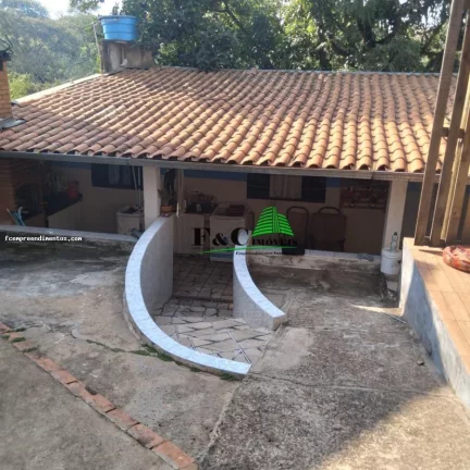 Imagem Chácara para Venda em Santa Bárbara D`Oeste, Chácara São Sebastião, 3 dormitórios, 2 banheiros, 5 vagas