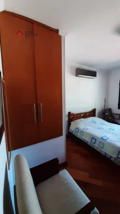 Imagem SOBRADO COM 3 DORMITÓRIOS A VENDA PRÓXIMO AO METRÔ VILA PRUDENTE, SOMENTE 8 MINUTOS A PÉ. 2 VAGAS DE GARAGEM. QUINTAL ARBORIZADO.